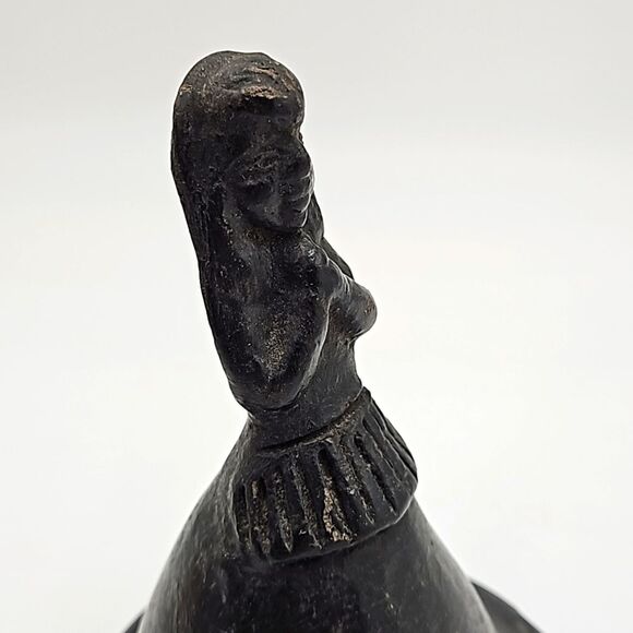 Vintage Barro Negro Mexican Black Pottery Bell Maiden / Girl / Feminine - Picture 4 of 10
